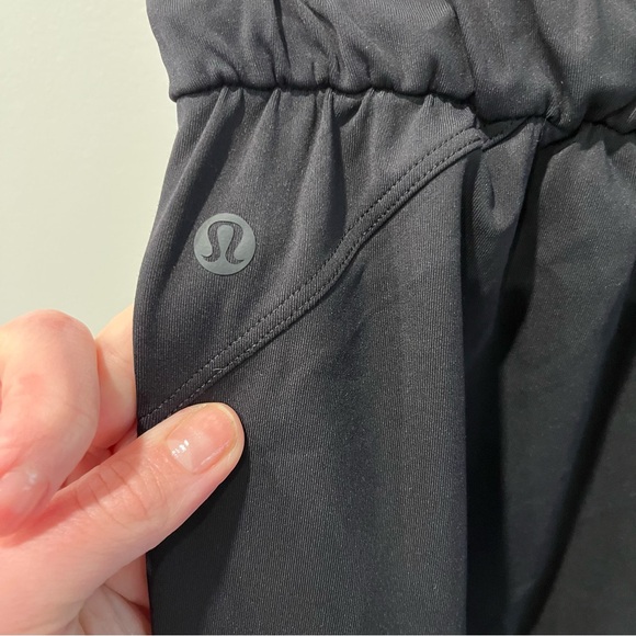 Lululemon Keep Moving Jogger Black size 8 - Picture 10 of 12